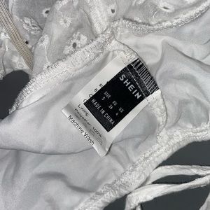 A super cute set , looks so nice for a brunch or a beach day